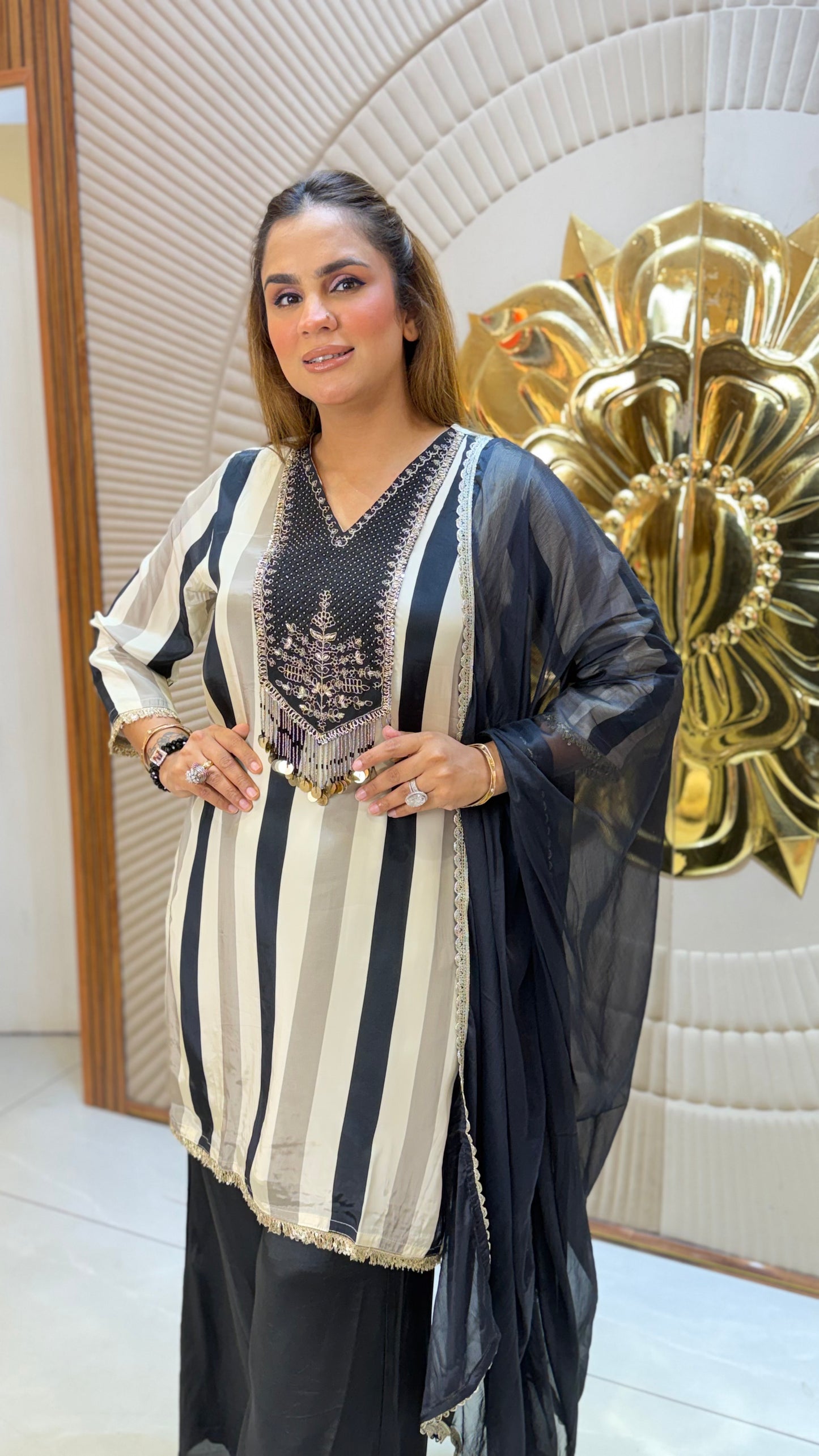 Beautiful Party Wear Suit PC3289