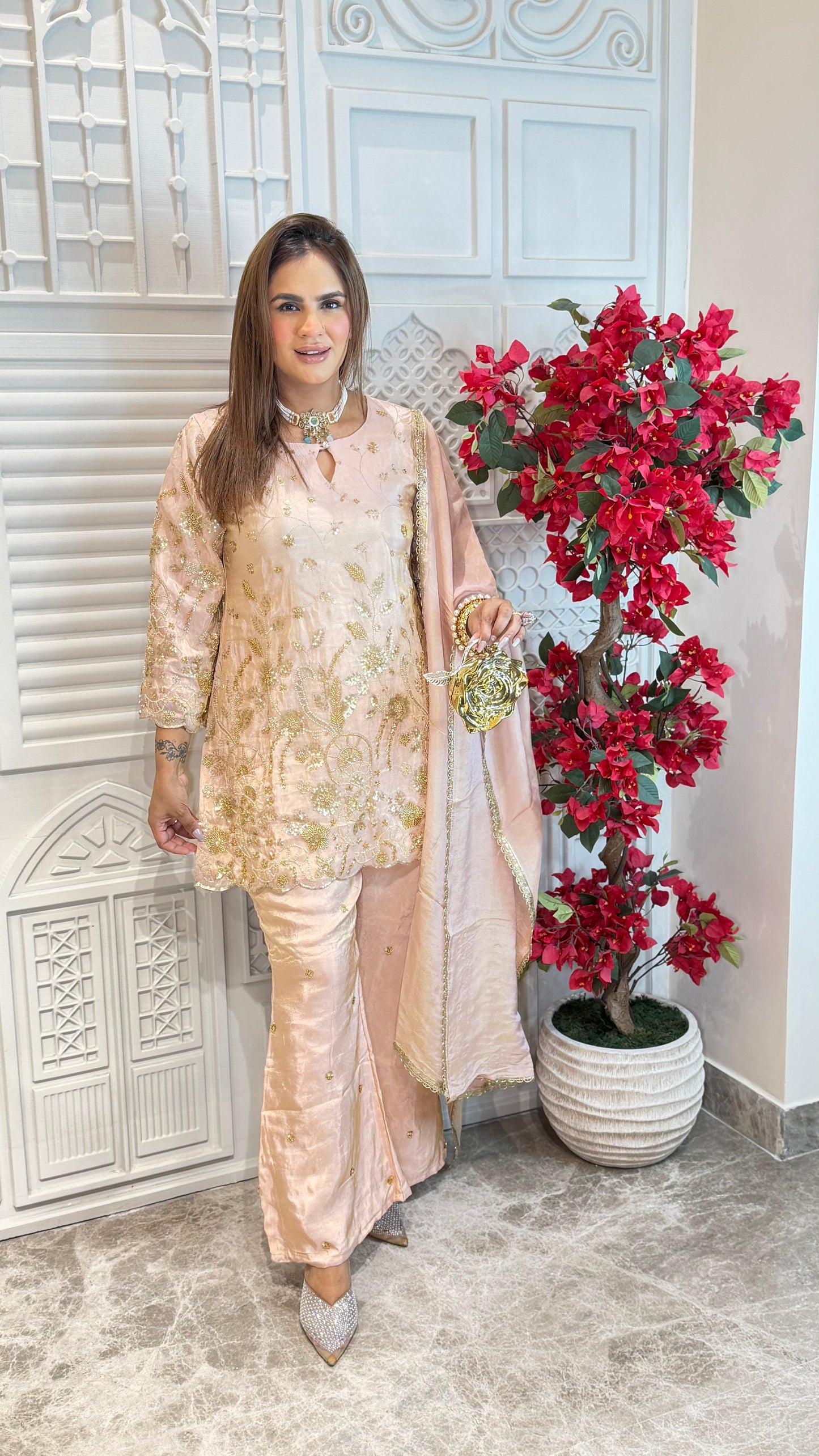 Pakistani Suit Design pc3318