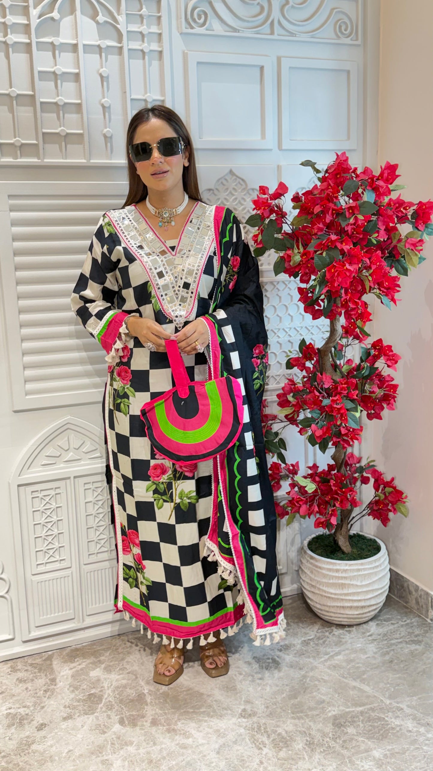 Elegant Check Design Suit pc3325