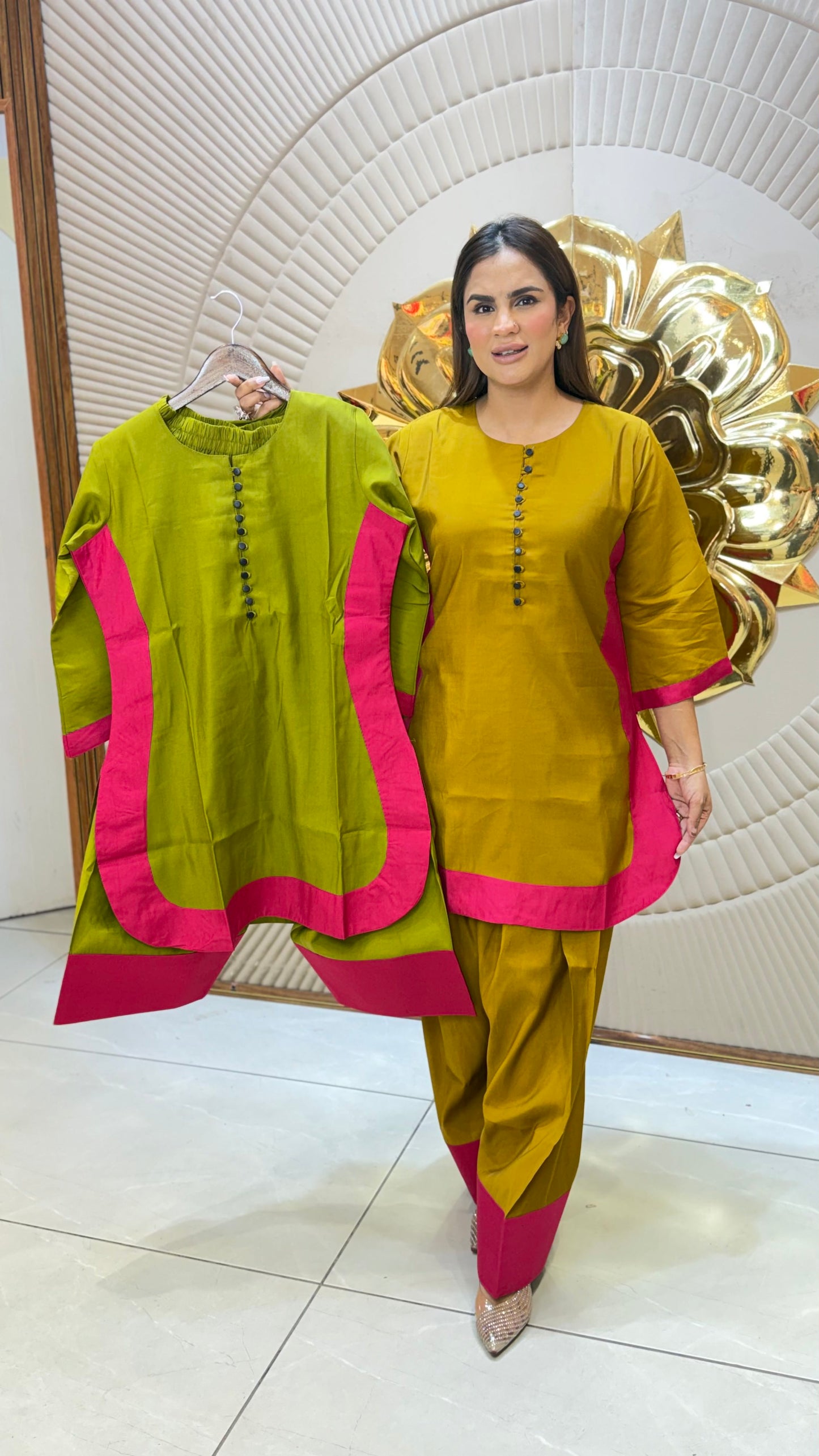Elegant Suit With Round Neck pc3327