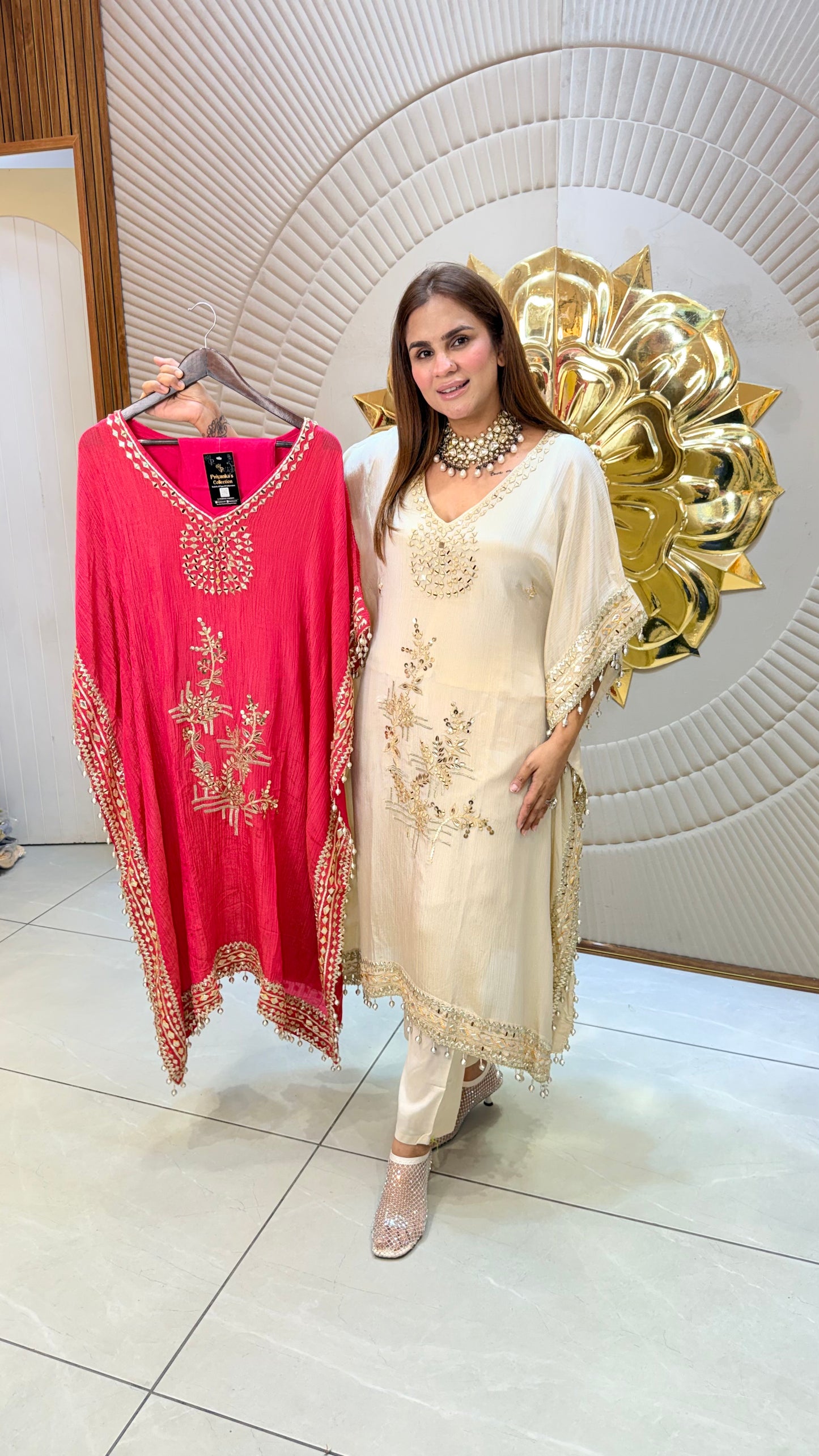 Elegant kaftan set with V-neckline PC3382