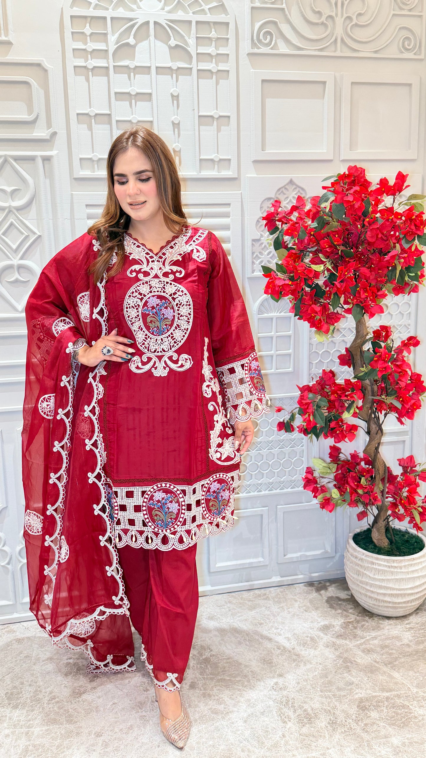 Elegant Kurta Set white floral lace embroidery PC3388