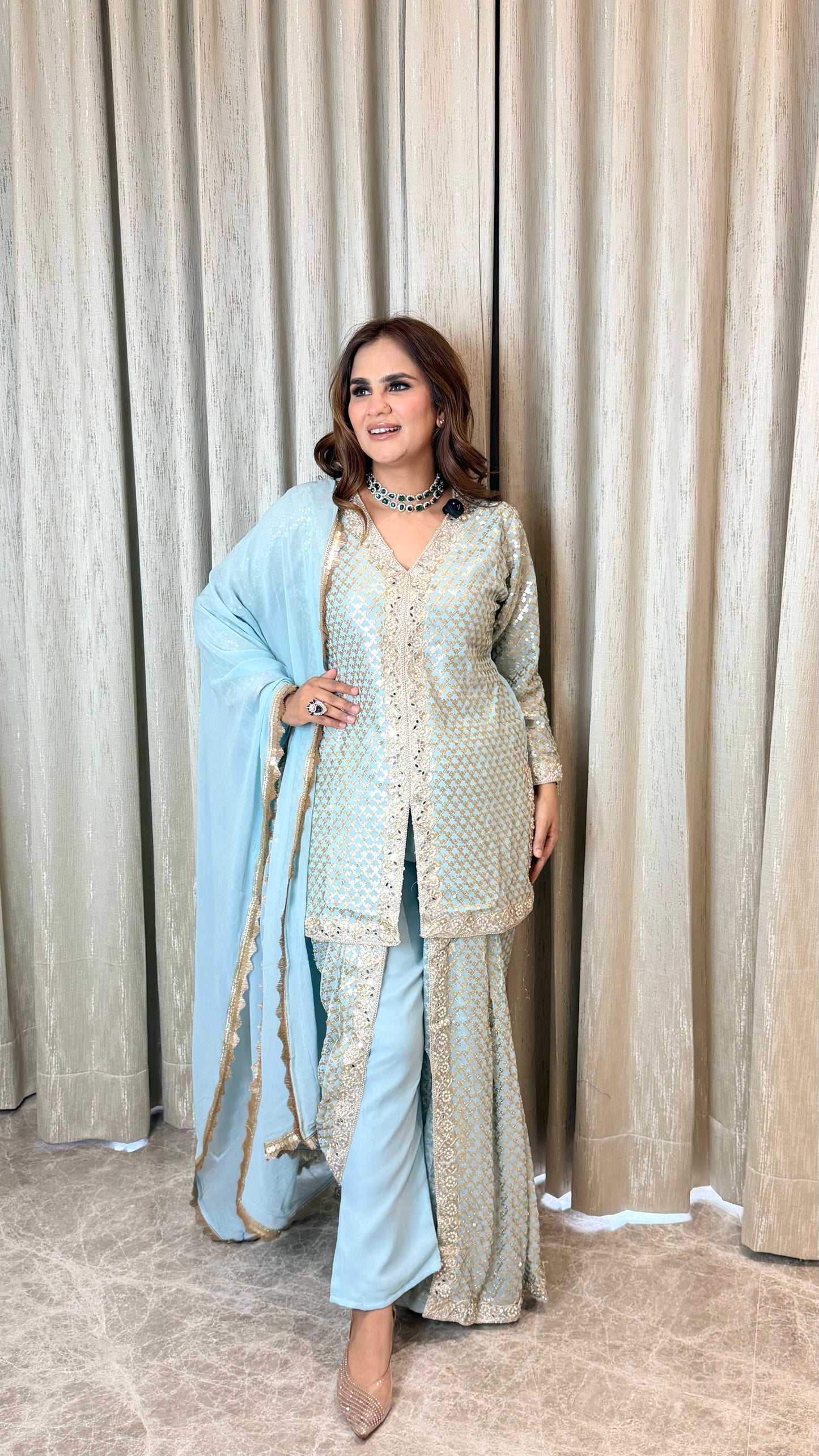Elegant Suit With Lace Work PC3407