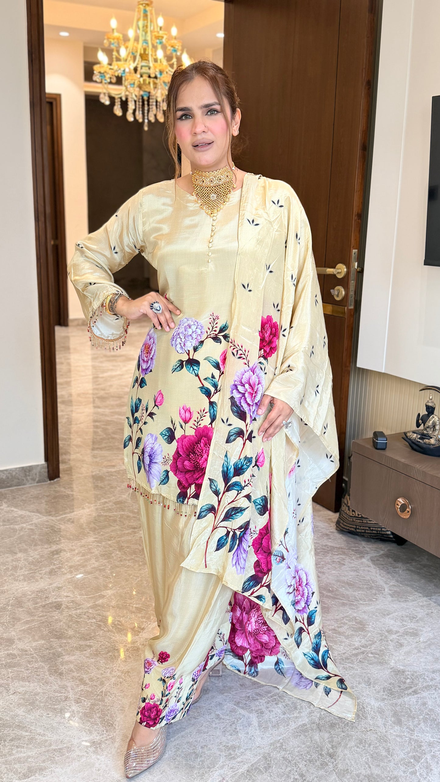 Beautiful Suits with floral prints PC3443