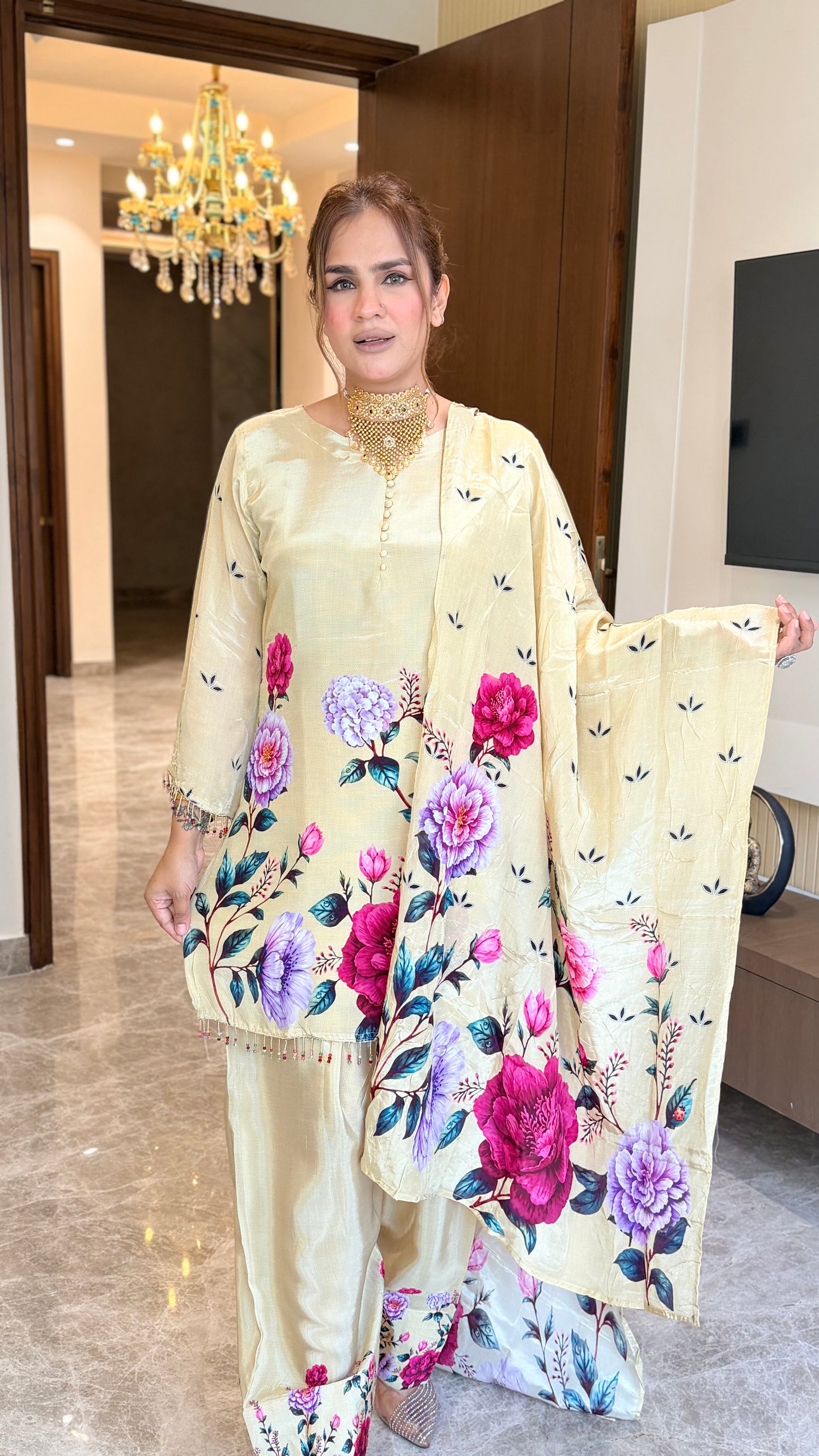 Beautiful Suits with floral prints PC3443
