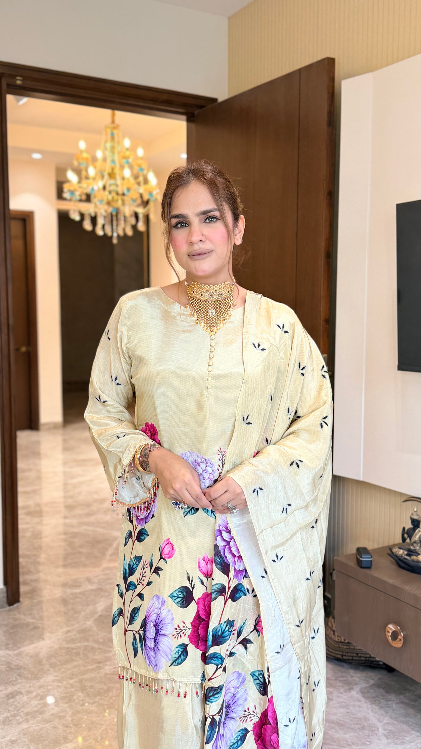 Beautiful Suits with floral prints PC3443