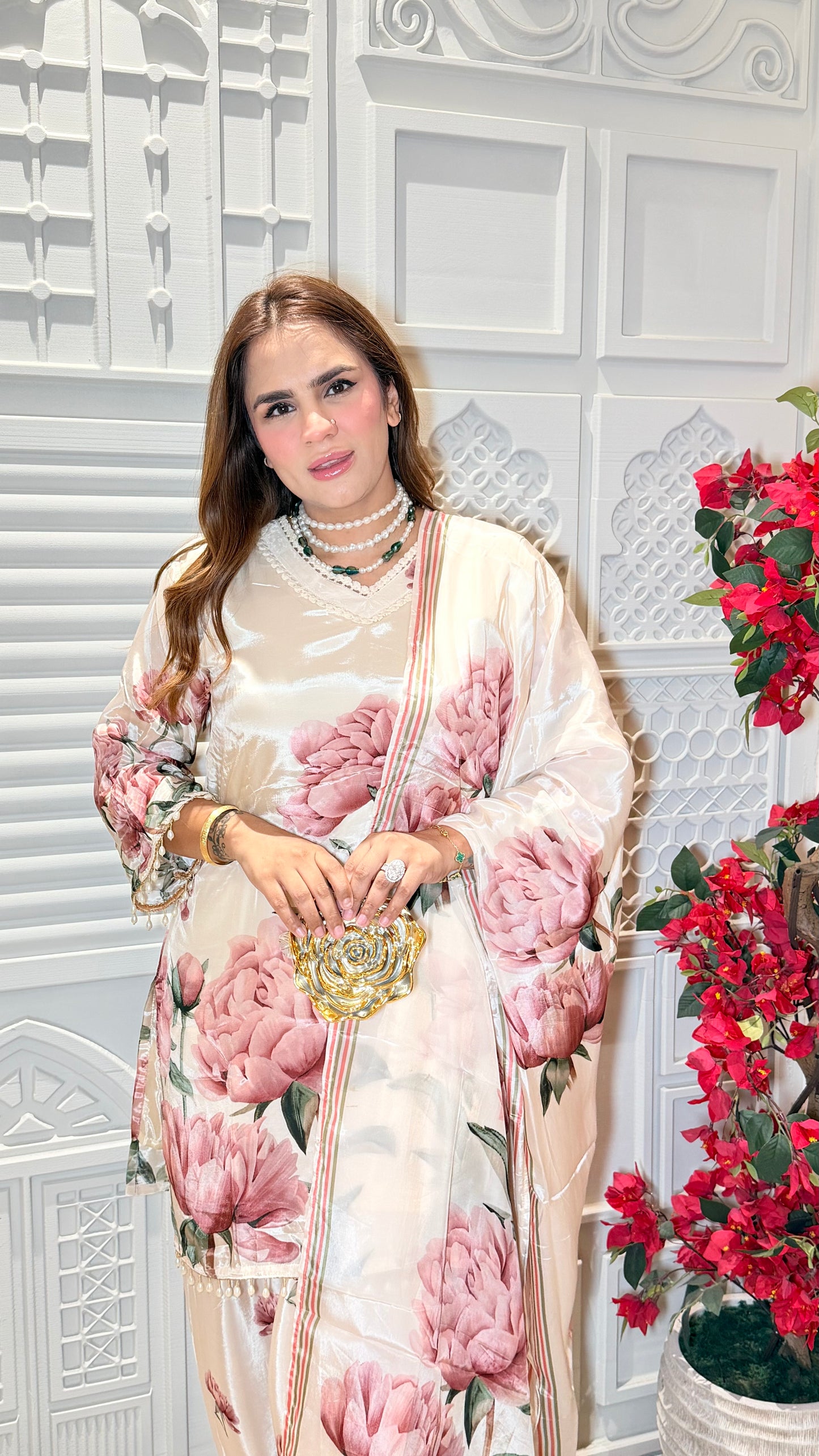Elegant Cream-colored three-piece straight suit set PC3452