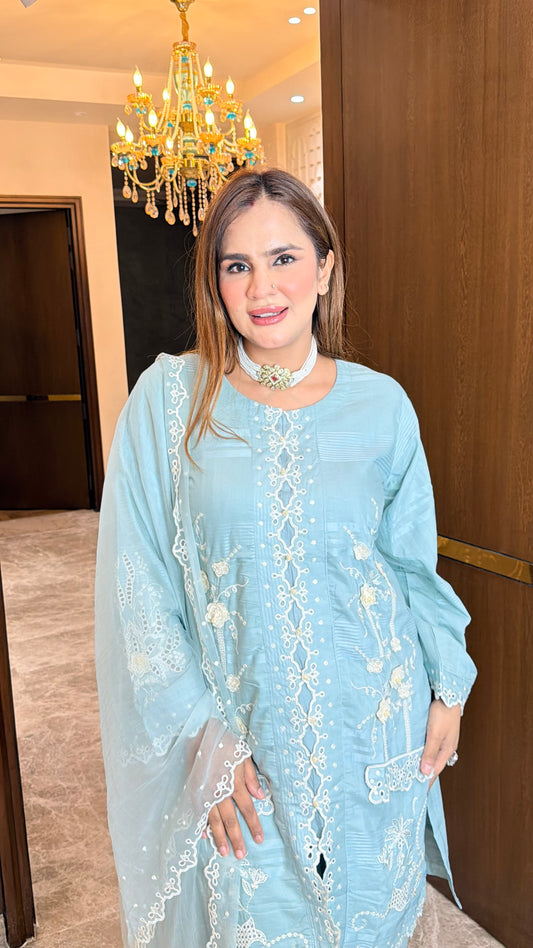 Beautiful embroidered kurta set PC3507