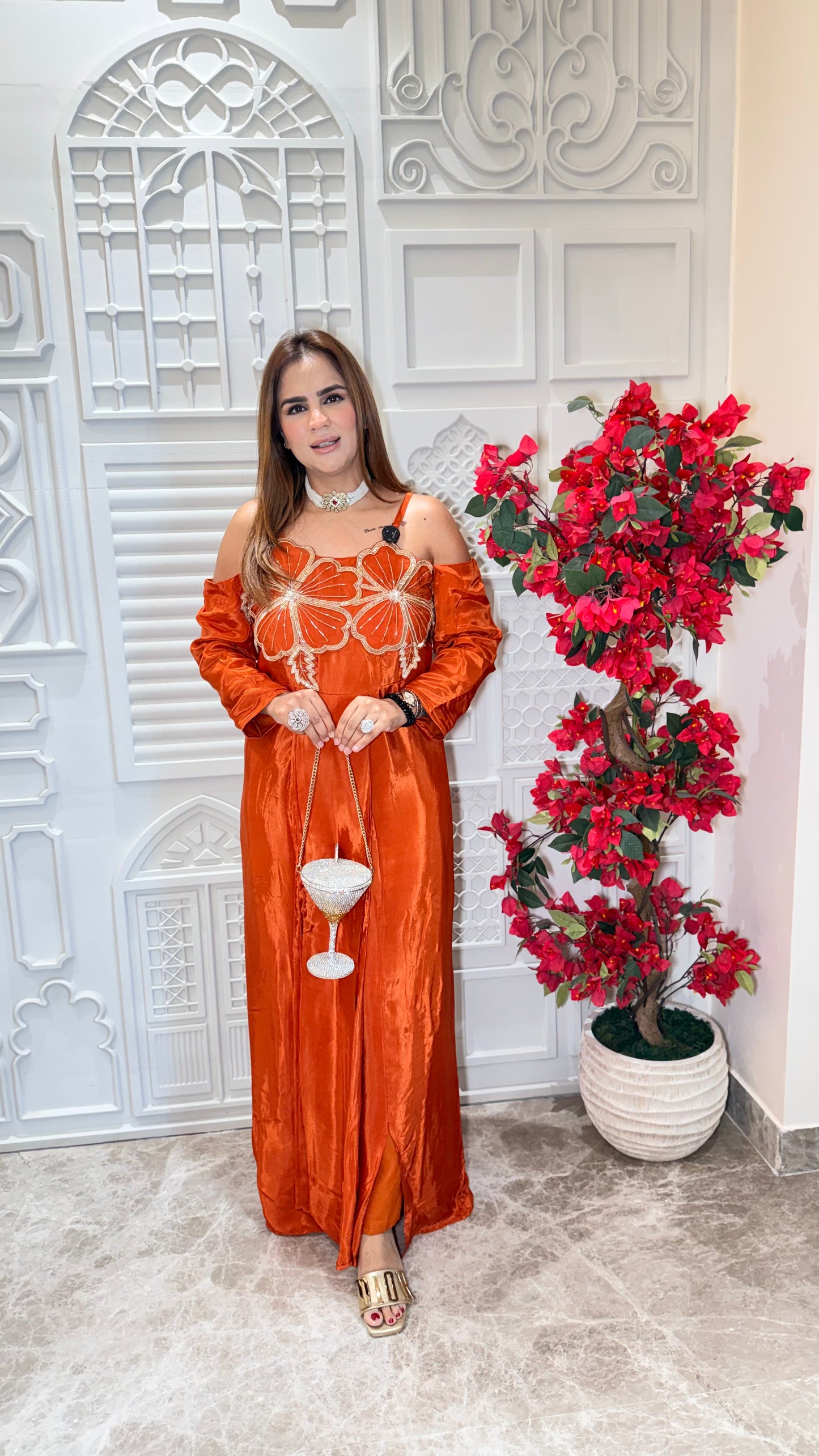 Elegant kaftan dress featuring cold-shoulder long sleeves PC3568