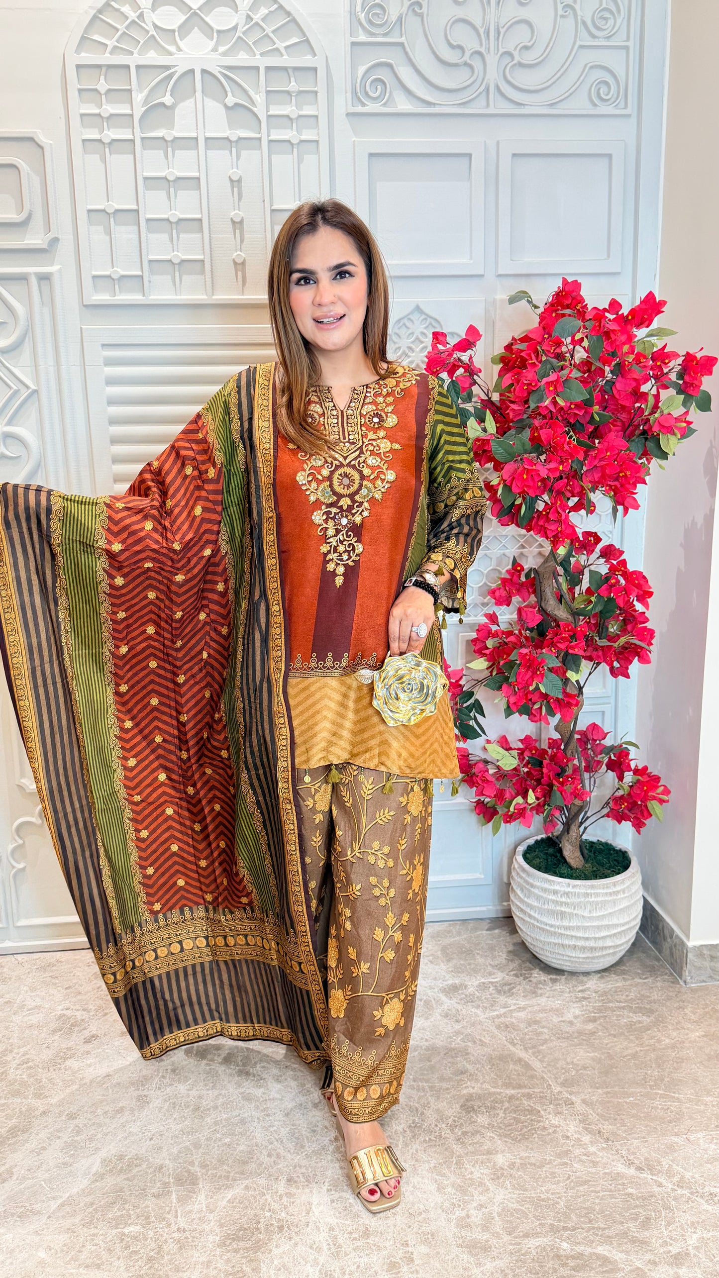 beautiful festive three-piece ethnic suit PC3577