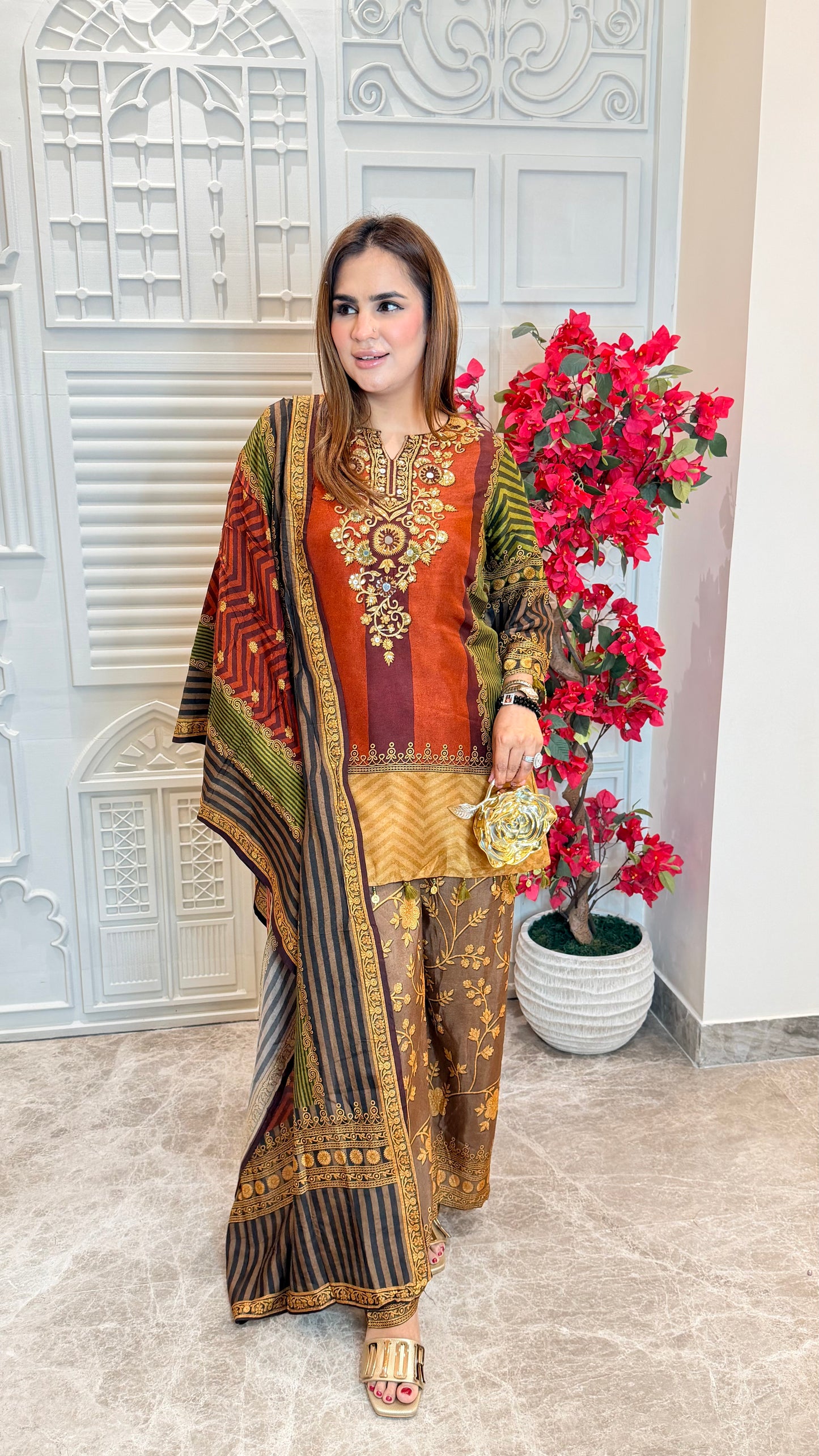 beautiful festive three-piece ethnic suit PC3577