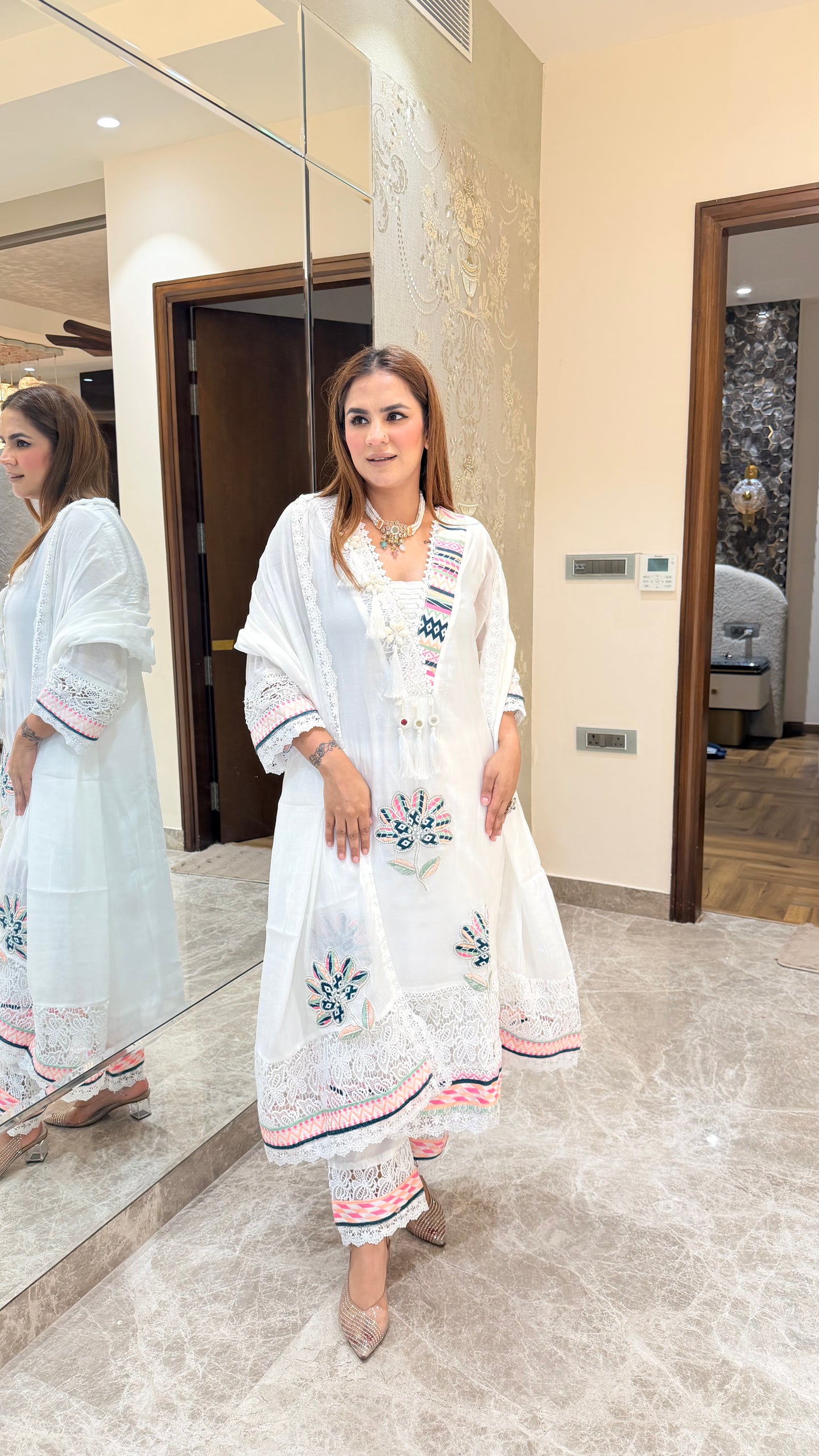 Beautiful white 3-piece Pakistani-style cotton suit set pc3594