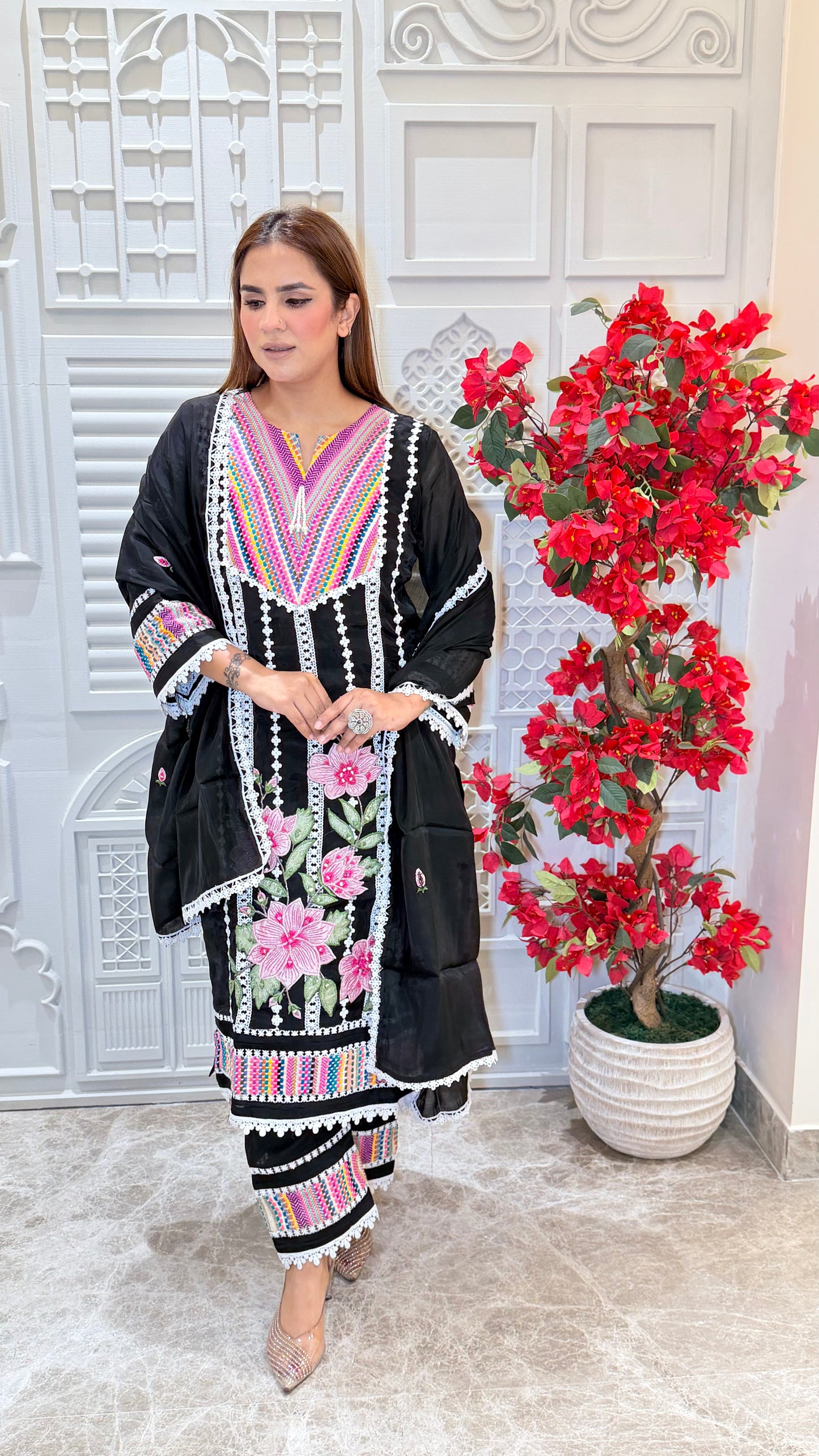 Elegant black Pakistani-style 3-piece suit pc3597