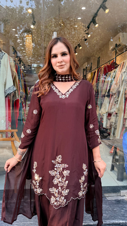 Elegant embroidered short kurta pc3599