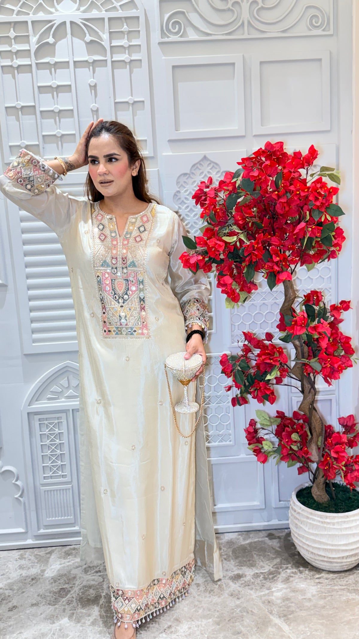 Beautiful cream-colored, long-sleeved straight kurta PC3606