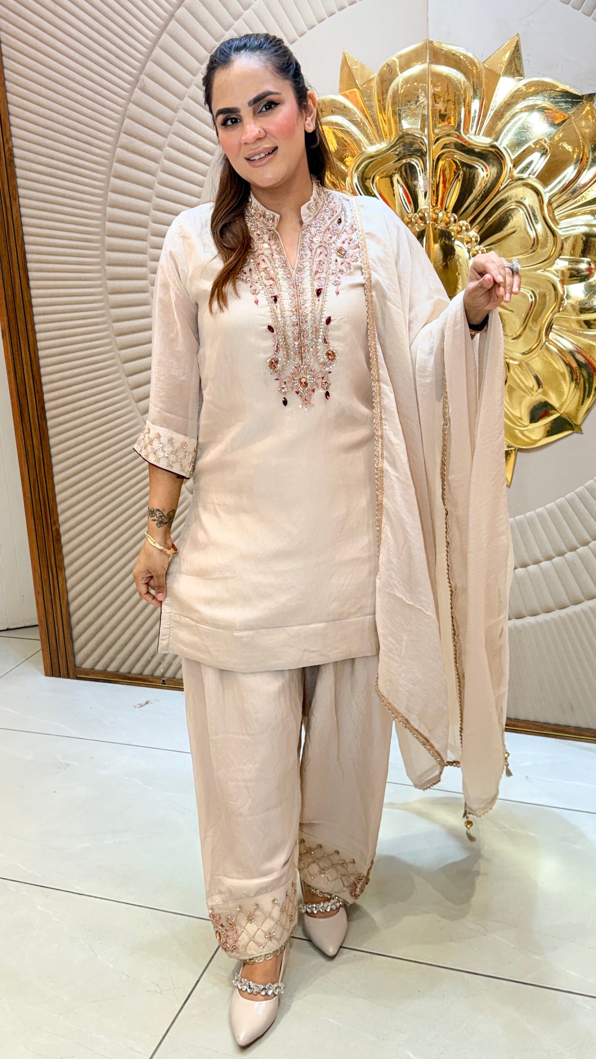 Elegant silk or crepe tunic and farshi salwar set Pc3618