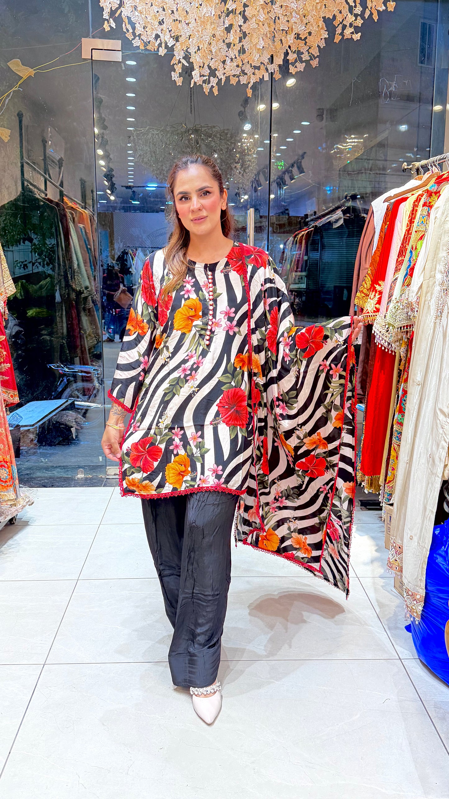 Elegant black and white zebra-striped tunic suits set Pc3623