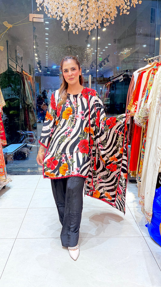 Elegant black and white zebra-striped tunic suits set Pc3623