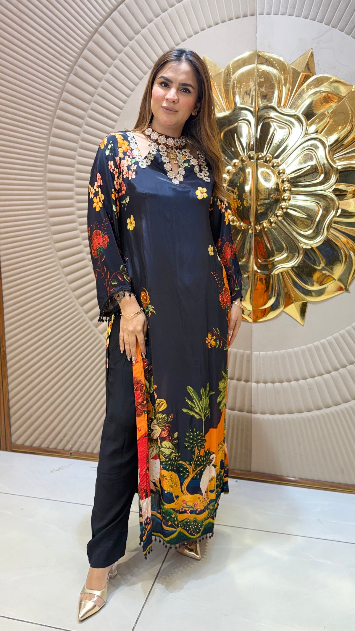 Beautiful black long crepe outfit pc3680