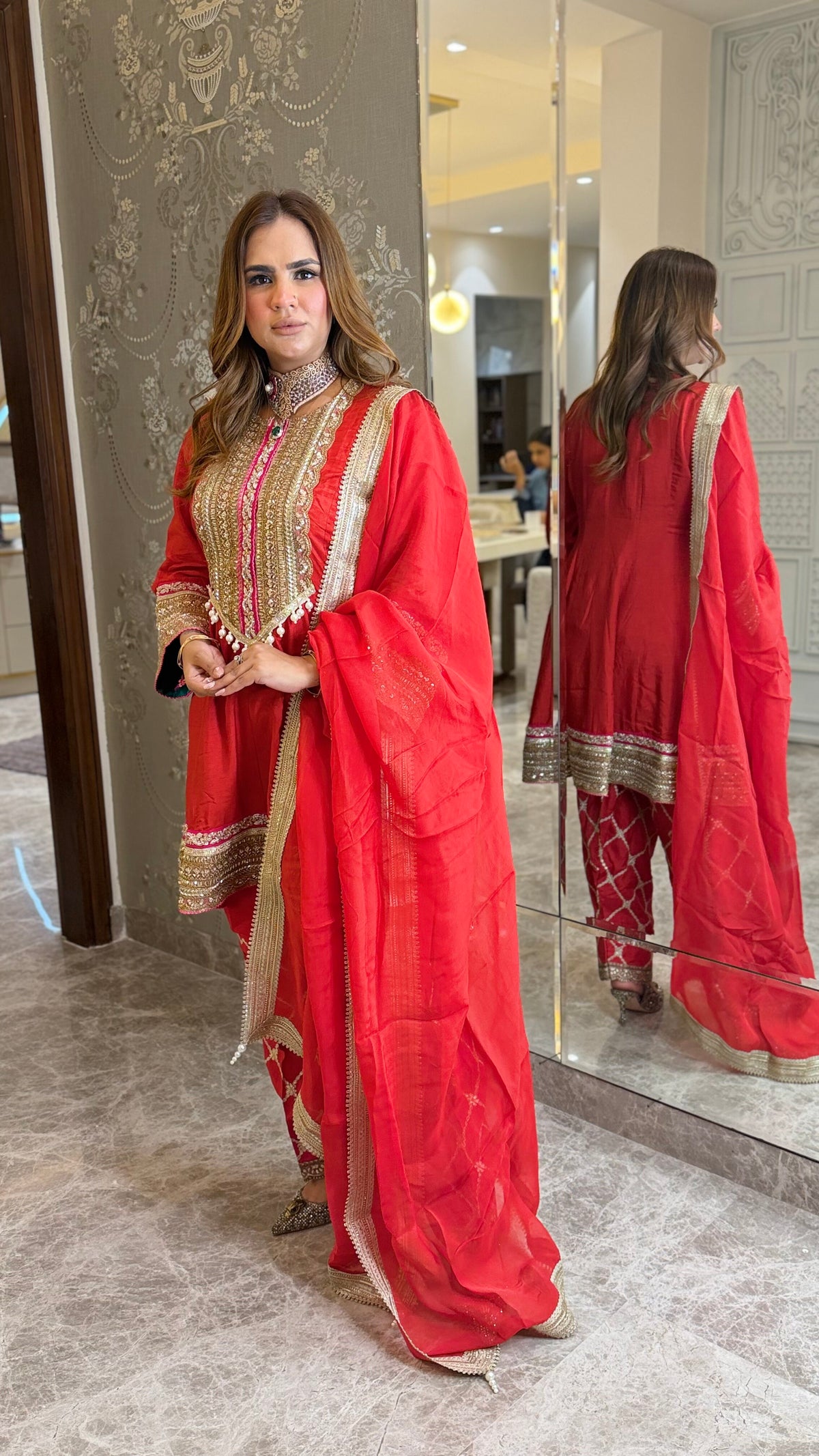 Beautiful ethnic outfit features an A-line kurts set pc3765