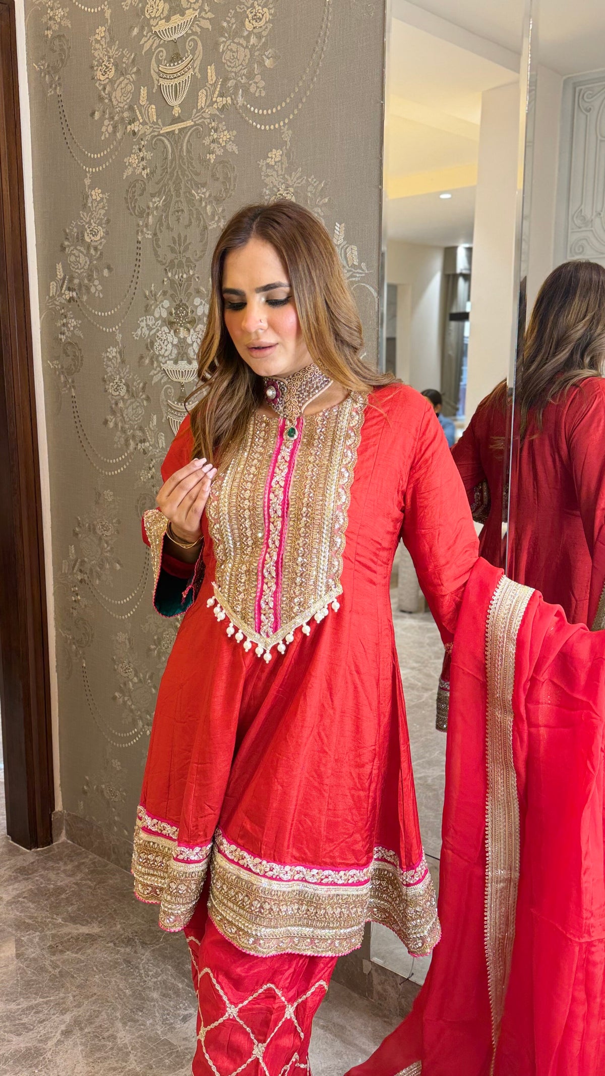 Beautiful ethnic outfit features an A-line kurts set pc3765