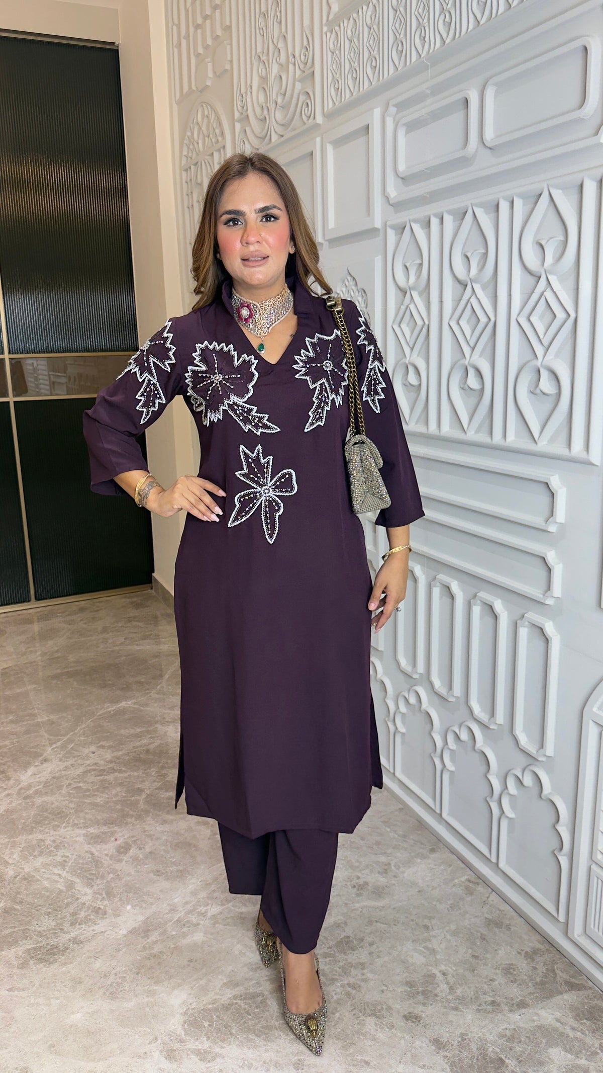 Elegant kurta set with white floral embroidery pc3777