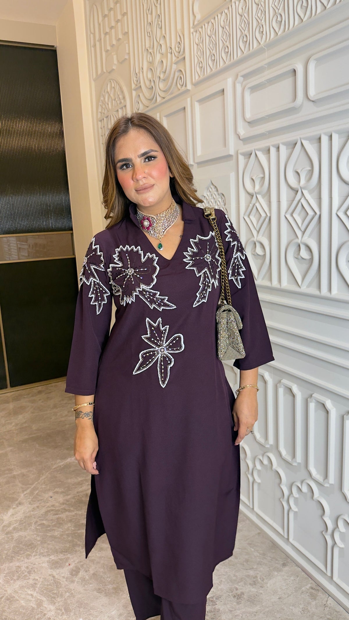 Elegant kurta set with white floral embroidery pc3777
