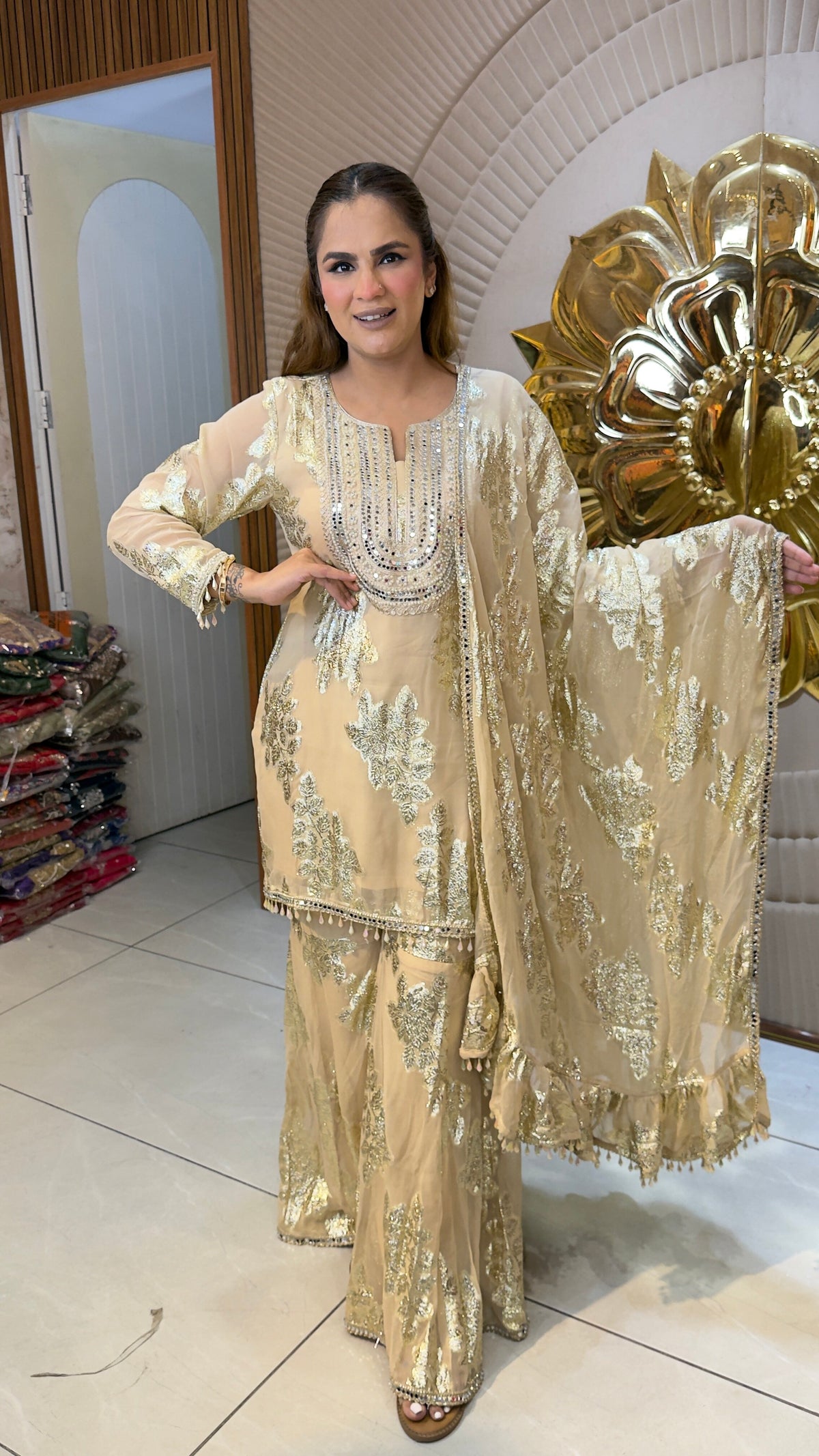 Beautiful soft yellow or cream-colored 3-piece embroidered pc3781