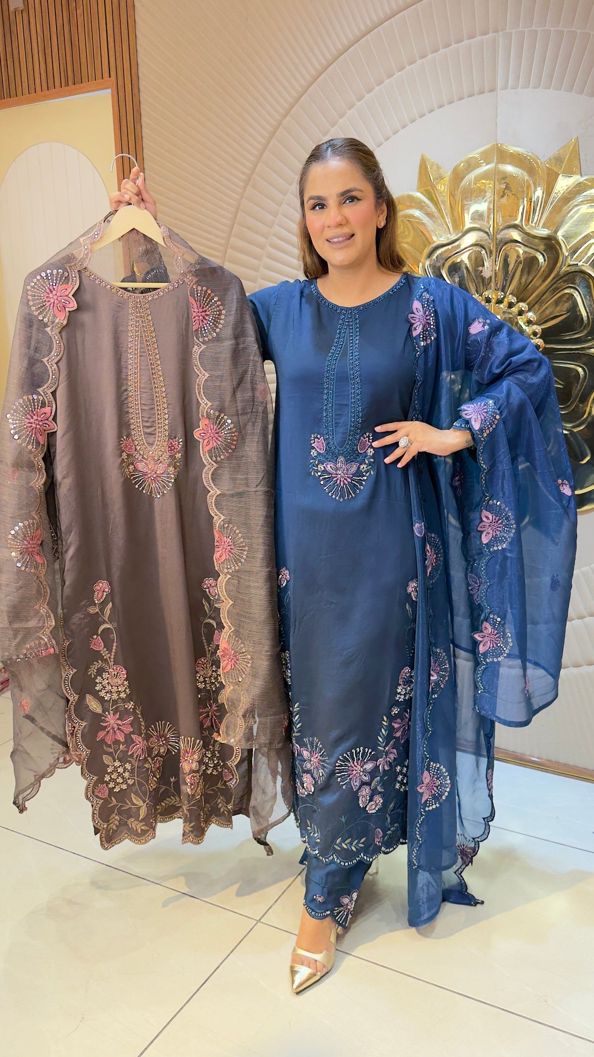 Beautiful floral embroidered 3-piece ethnic kurta set pc3783