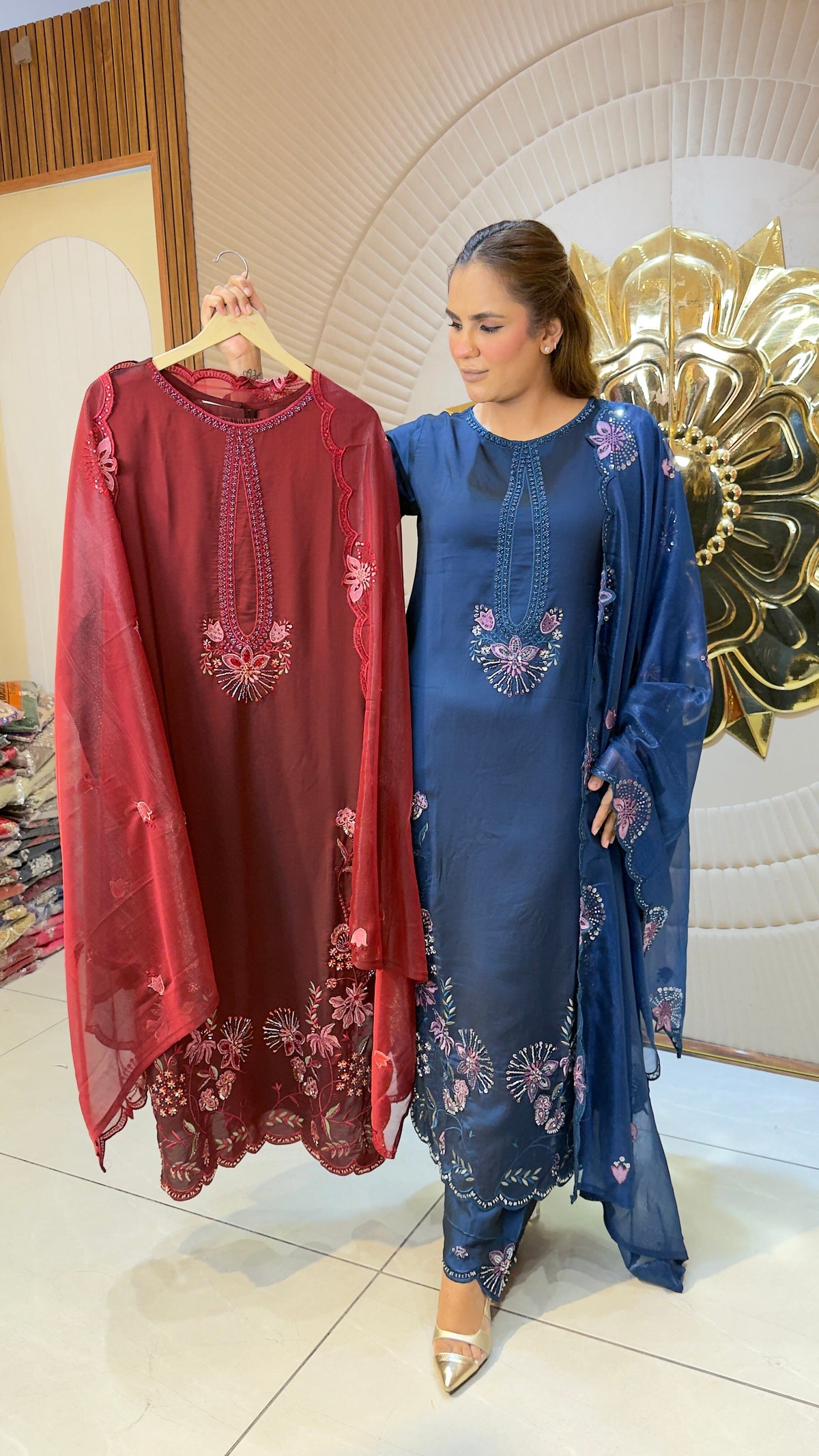 Beautiful floral embroidered 3-piece ethnic kurta set pc3783