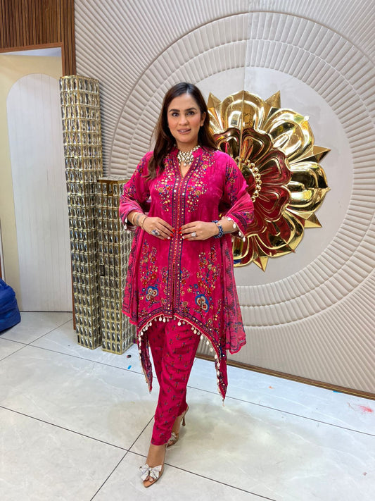Beautiful Summer Suit PC1628