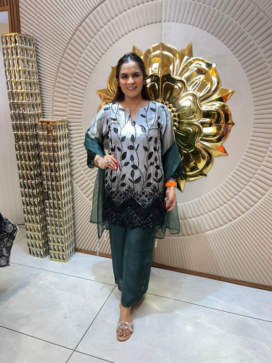 Beautiful Suit With Leaf Design PC1659