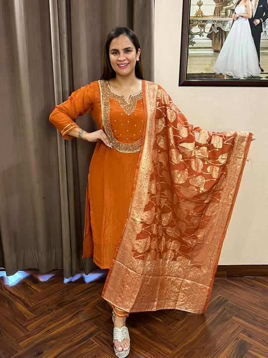 Beautiful Suit With Katdana Work PC1792