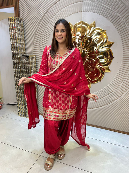 Pretty Suit With Front Honeycomb Design PC1856