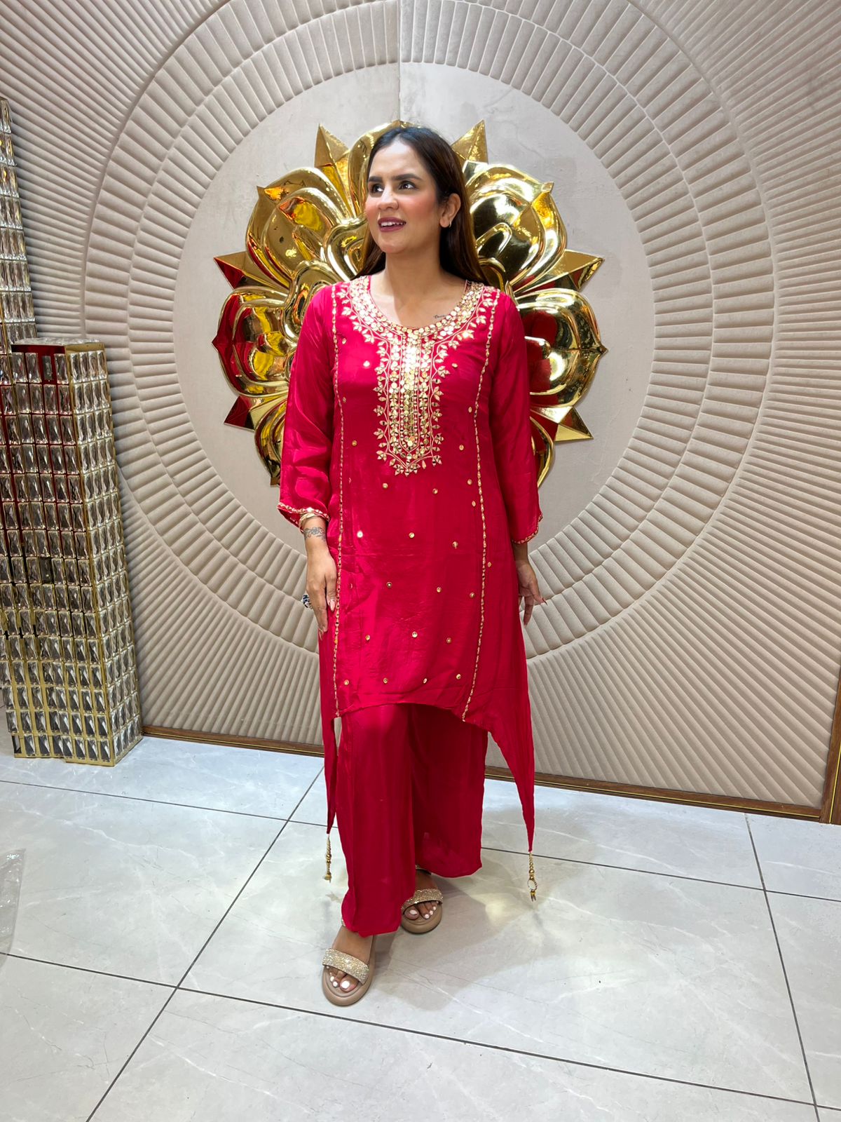 Elegant Traditional Attire in Vibrant Red PC1862