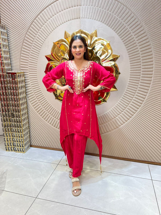 Elegant Traditional Attire in Vibrant Red PC1862