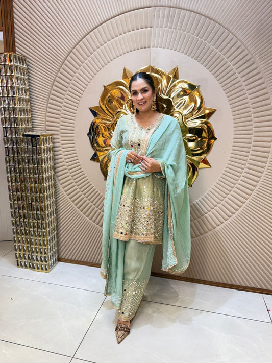 Stunning Traditional Attire for Festive Occasions PC1870