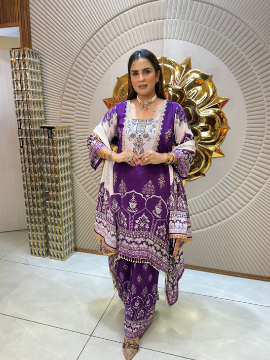 Beautiful Full Sleeves Suit With Print Work PC1949