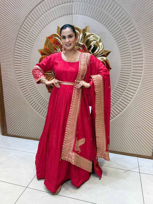 Beautiful Long Suit With Heavy Dupatta PC2023