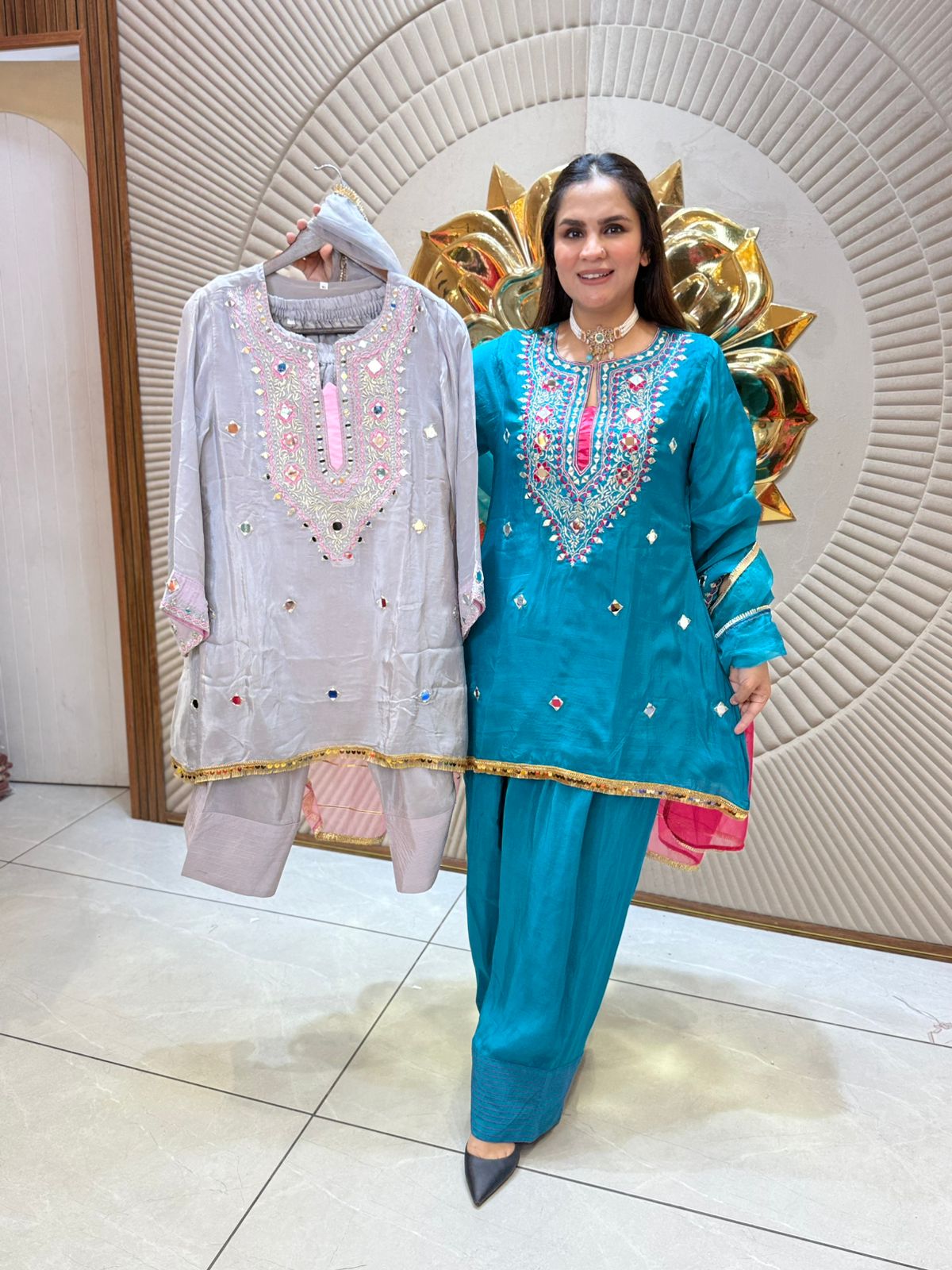 Elegant Short Suit PC2079