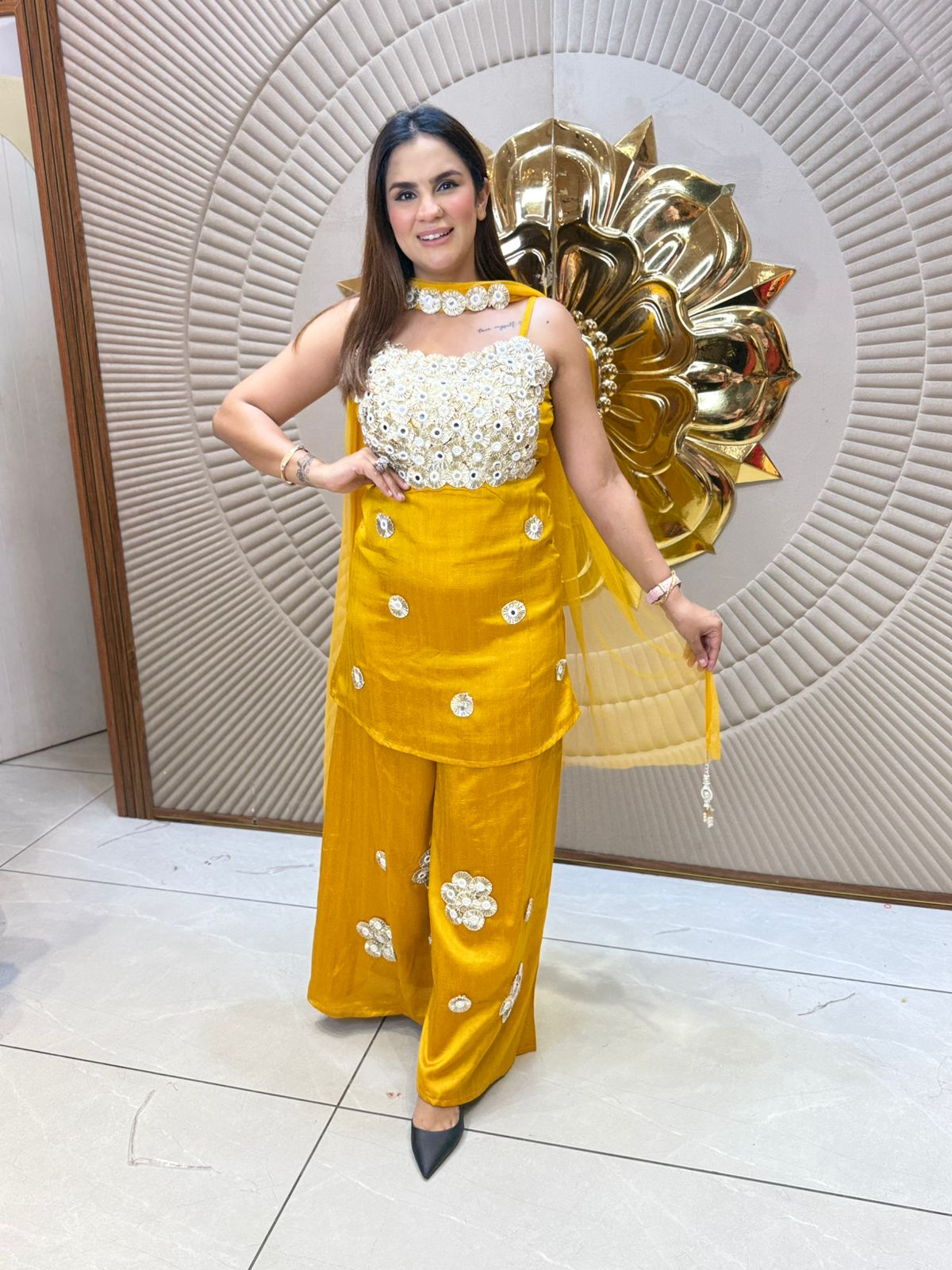 Elegant Suit With Flower Design PC2091