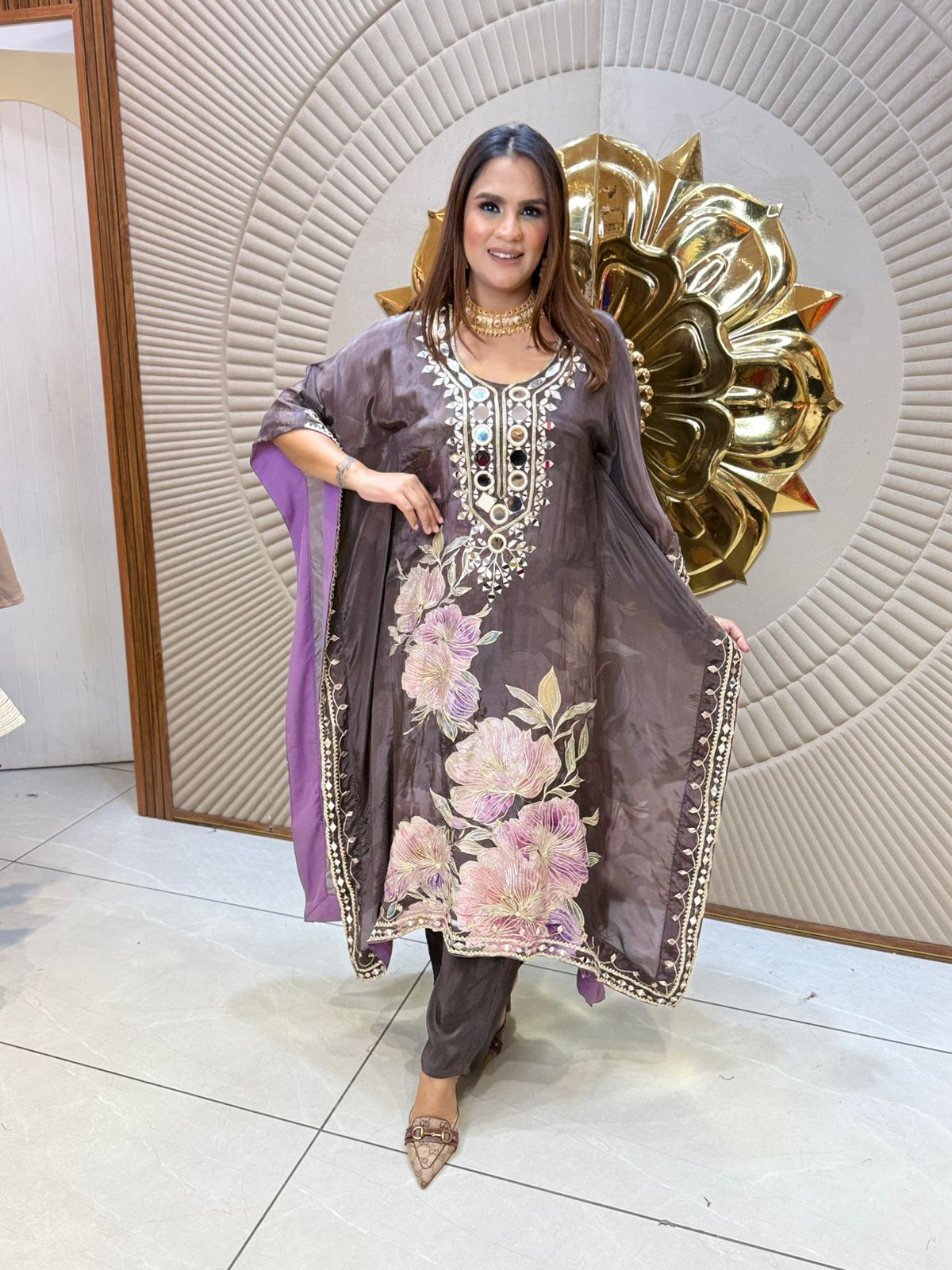 Elegant Flower Design Suit PC2119