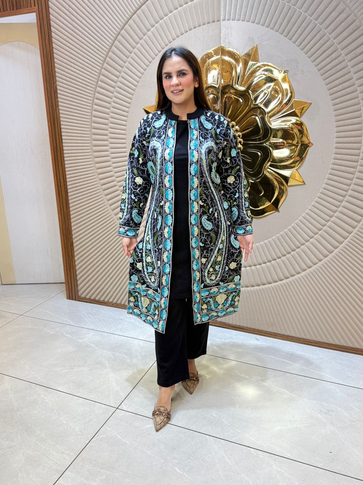 Stunning Winter Co-Ord Set With Shrug PC2130