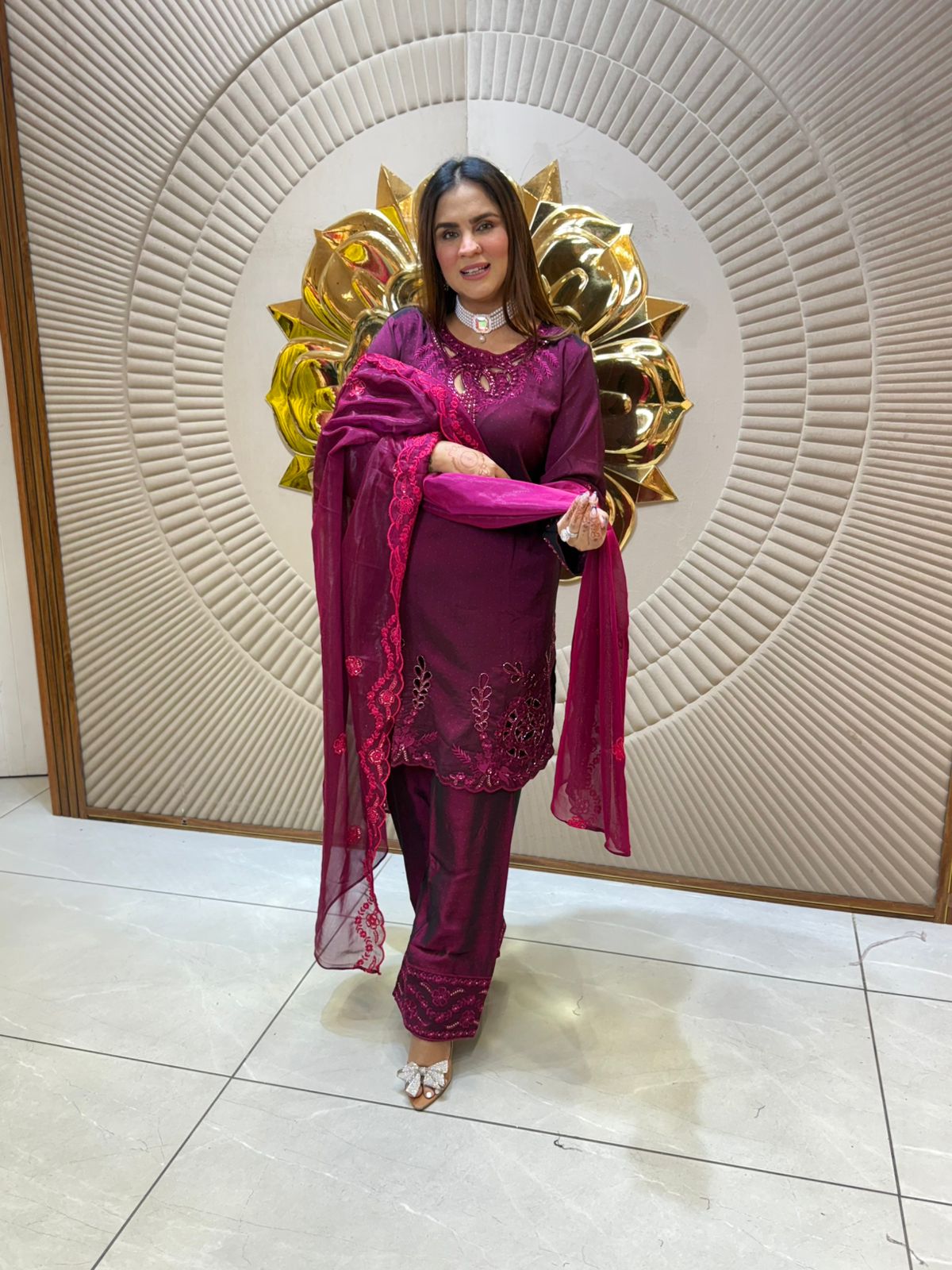 Elegant Suit With Beautiful Design PC2151