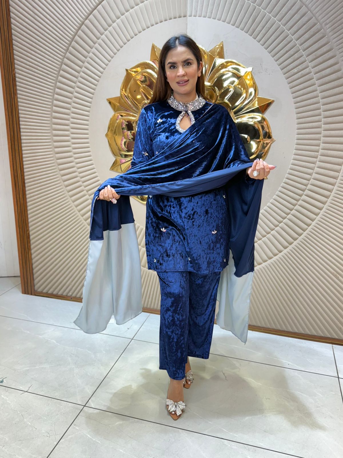 Elegant Velvet Suit PC2162