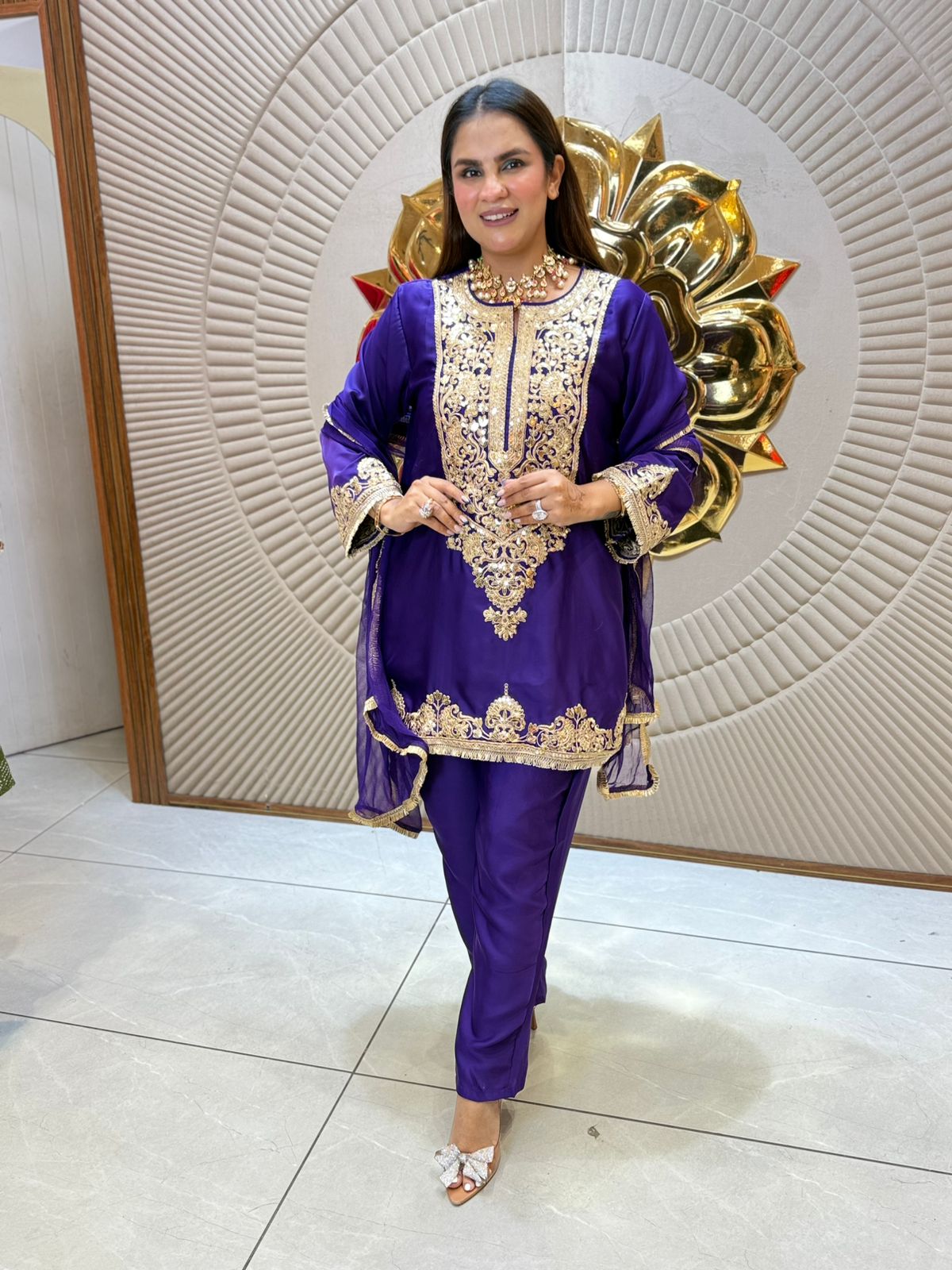 Beautiful Party Wear Heavy Suit PC2175