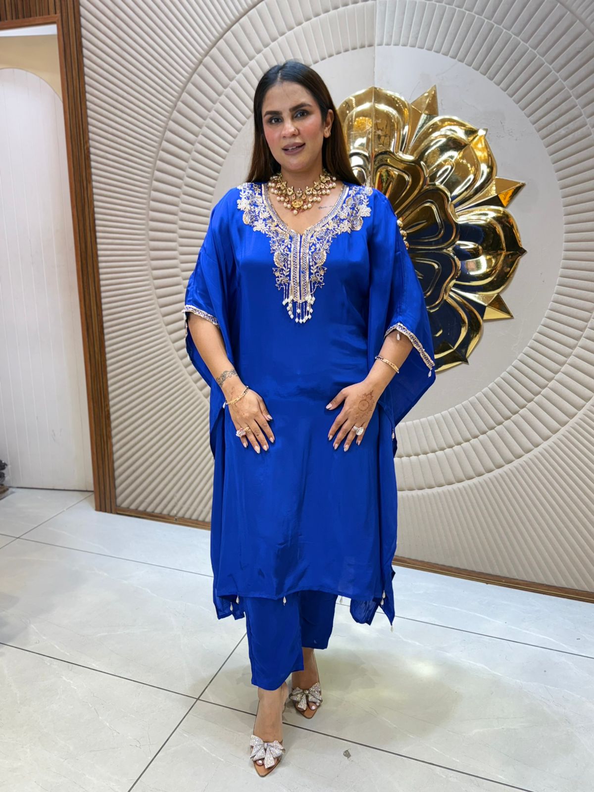 Beautiful Kaftan With Neck Work PC2173