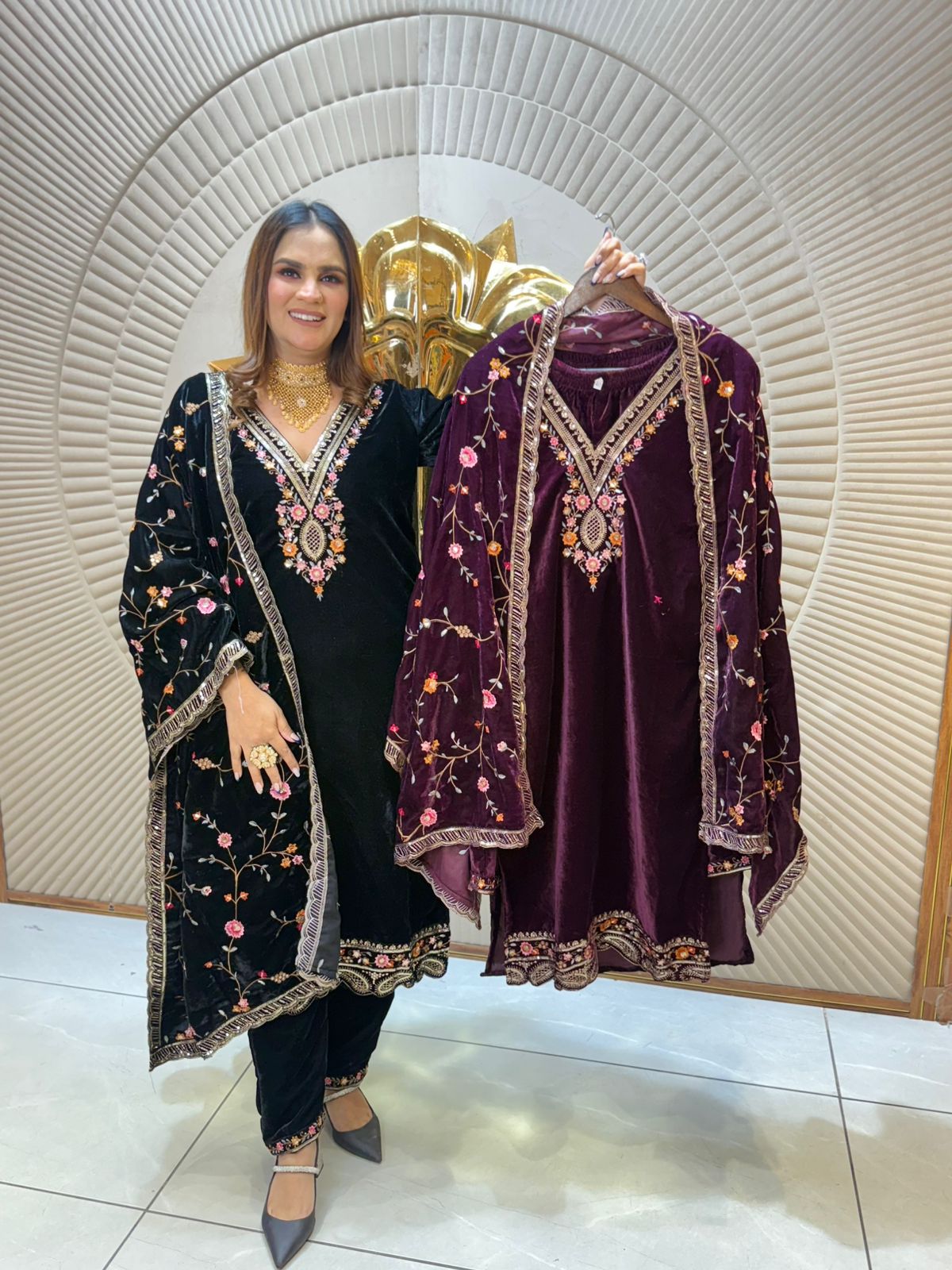 Elegant Velvet Suit PC2187