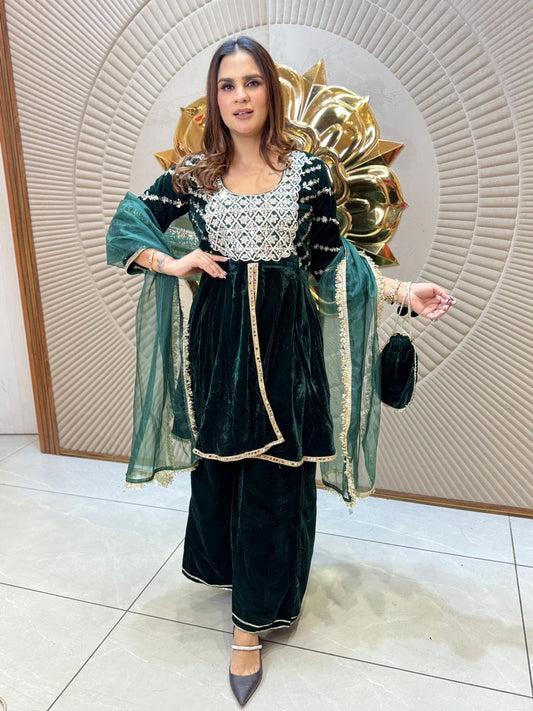 Beautiful Suit With Hand Bag PC2200