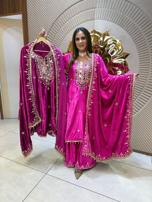 Beautiful Suit With Lace Work on Dupatta PC2249